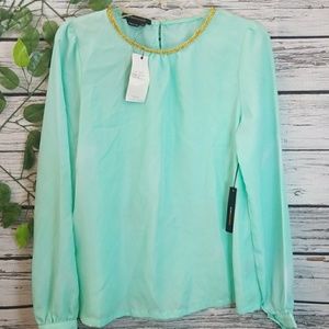 NWT BCBG mint green long sleeve gold neckline sz M
